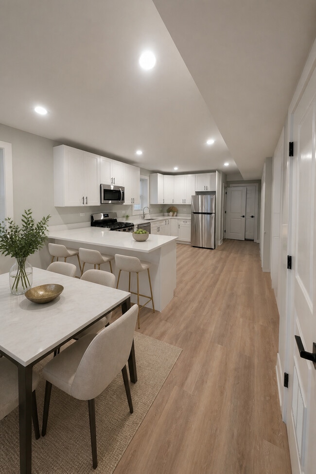 Photo - 2850 N Avers Ave Unit GDN