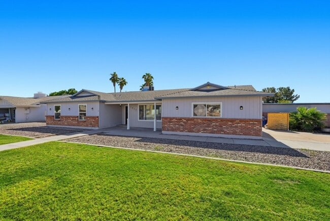 Photo - Mesa 4 Bed Single-Level Home • 2,044 Sq Ft • Oversized Yard • Stapley & McKellips