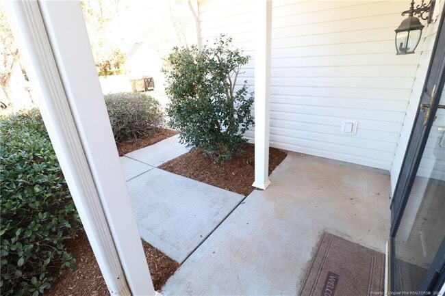 Photo - 100 Beverstone Dr