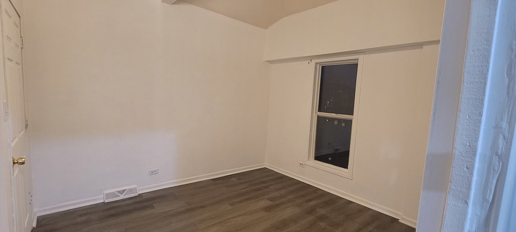 Photo - 15634 Lincoln Ave