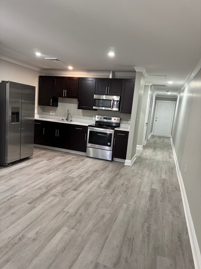 172 Howard St Unit 179