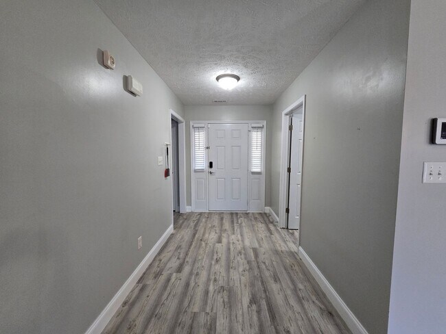 Photo - 362 Broad Dr