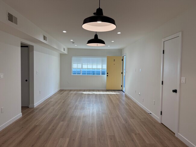 1960 Sherbourne, Los Angeles, CA 90034