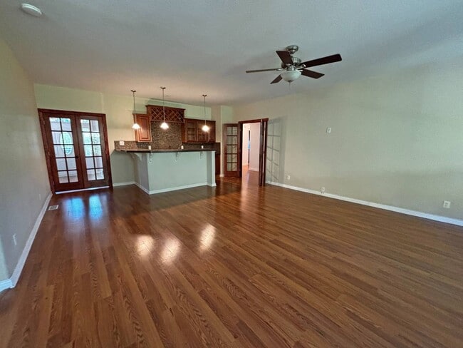 Photo - 1600 Fort Bragg Rd