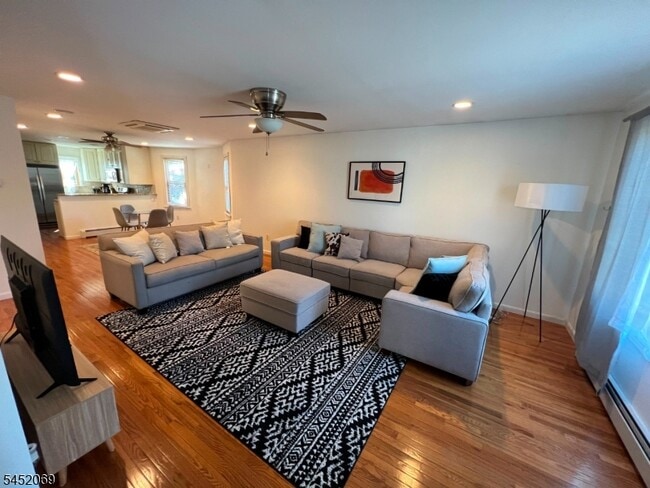 Photo - 815 Seymour Ave