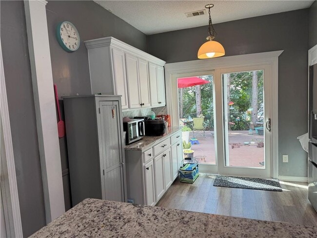 2613 Regent Walk Dr