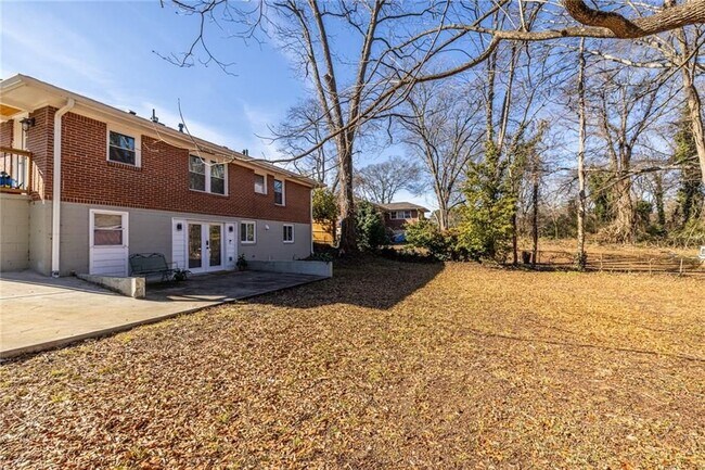 Photo - 1122 Elaine Dr