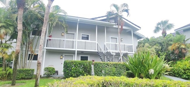 Building Photo - 11863 Wimbledon Cir Unit 402 Rental