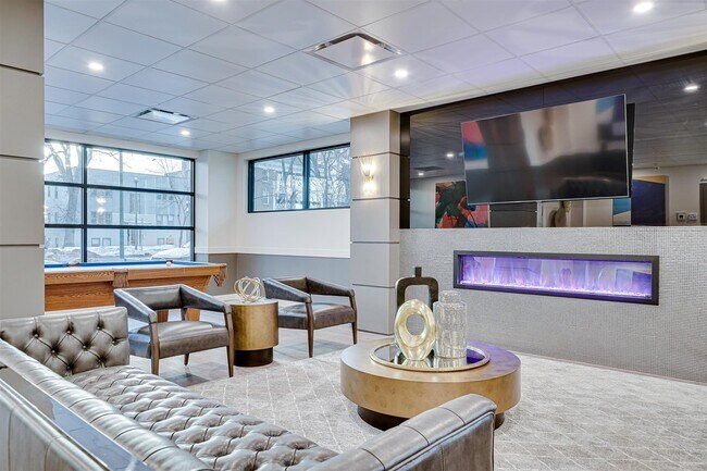 Photo - Dorchester Tower