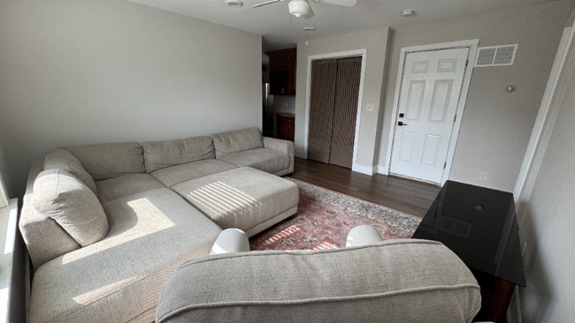 Photo - 92 Rector St Unit 1