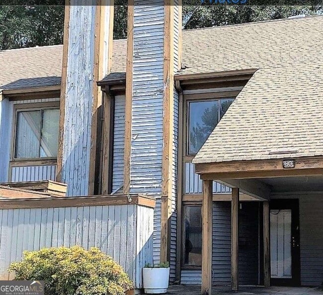 Building Photo - 60 Willowick Dr