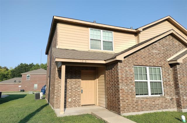 Building Photo - 1712 S Waco St Rental