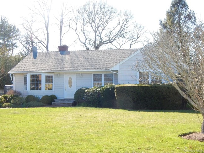 Building Photo - 15 Maple St