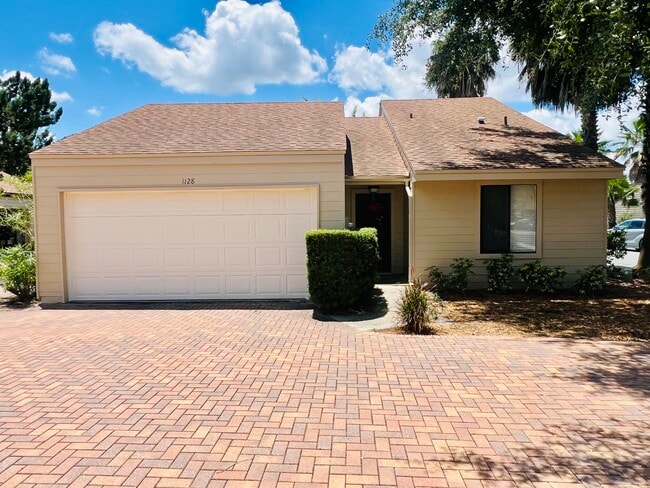 1128 Park Green Place - 3 bed, 2 bath, 2 car garage - 1128 Park Green Pl