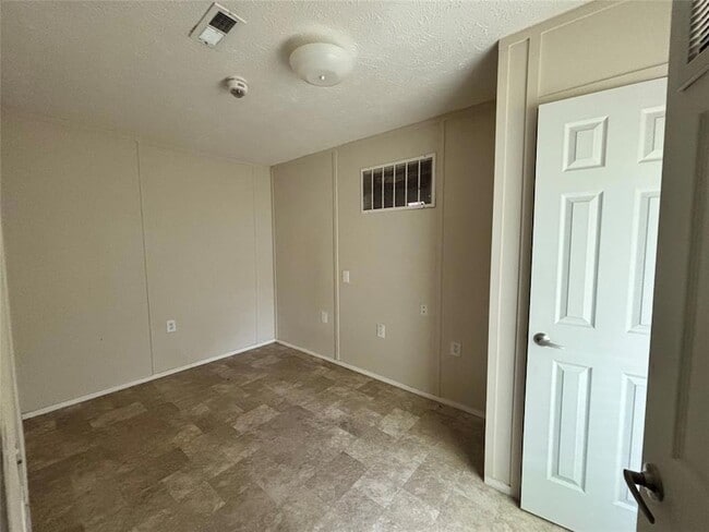 3616 W Nugent Avenue Unit 12