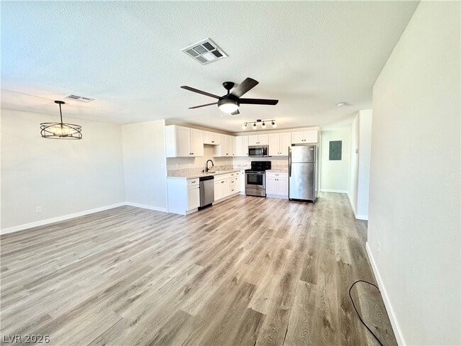 Photo - 2081 S Dandelion St