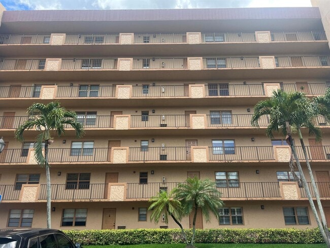 Photo - 3001 W Rolling Hills Cir Unit 108