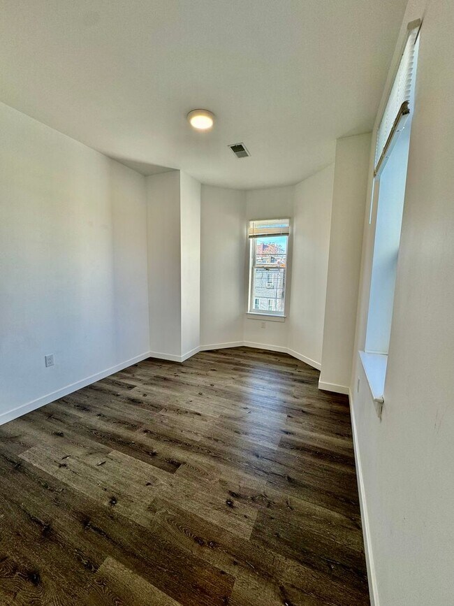 Photo - 2026 N 8th St Unit 2