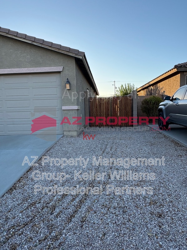 Photo - 812 S 178th Ln