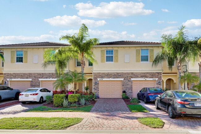 Building Photo - 9504 SW Merlin Ct