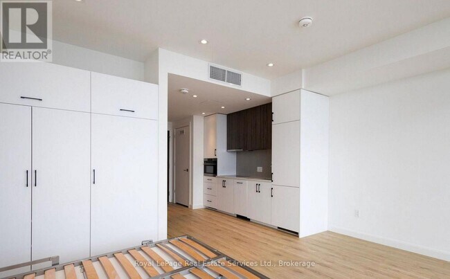 Photo - 741 King St W Unité 1610