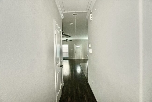 Photo - 2523 Kirk St