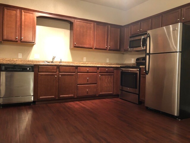 Photo - 2215 College St Unit 2