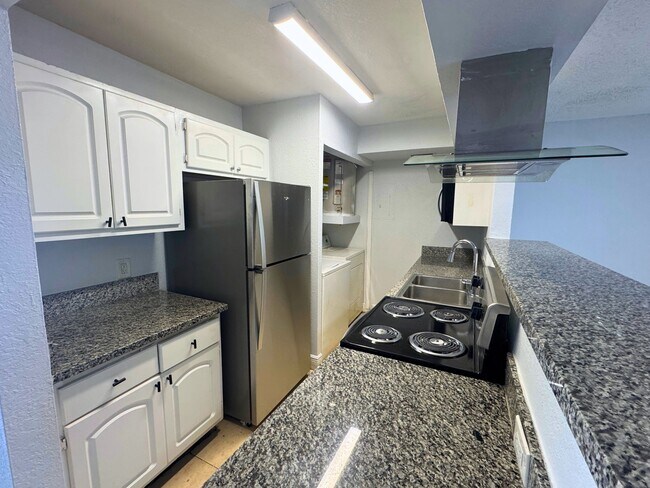 Photo - 4501 Treehouse Ln