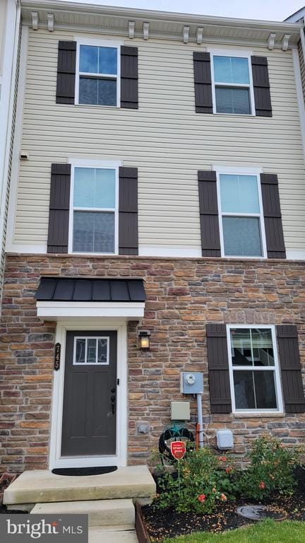 Photo - 745 Quarry Point Rd Townhome