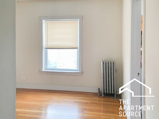 Photo - 1829 W Foster Ave Unit 3