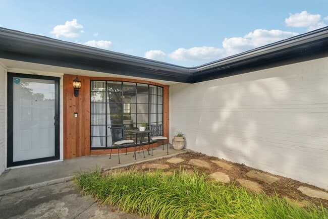 Photo - 8432 Glenann Dr