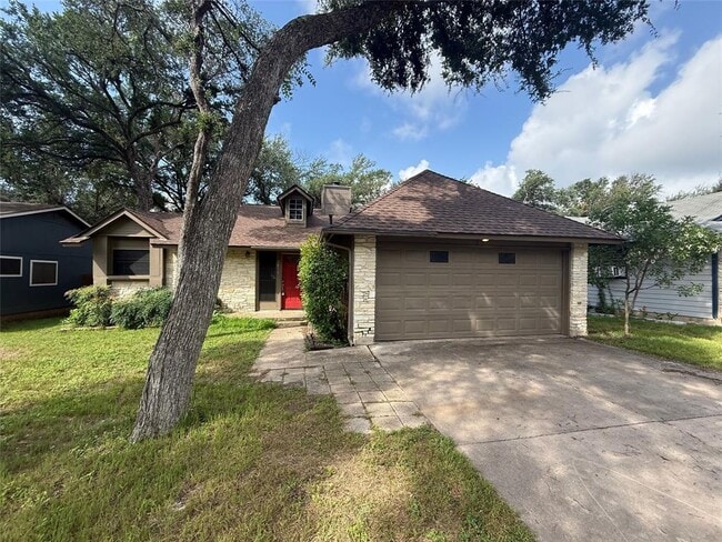 Building Photo - 2811 Crownspoint Dr