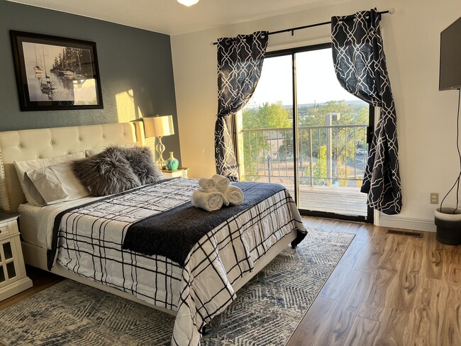 Owners suite with views - 847 Mission Sierra Ct Condo Unit Mission Sierra