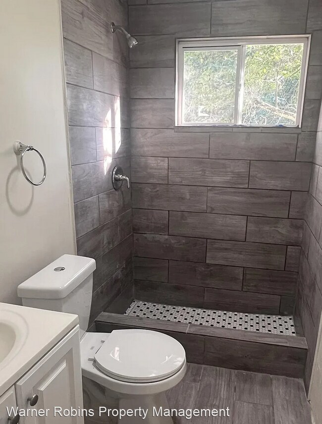 2 br, 1 bath House 2438 Felton Ave Rental House Rental in Macon, GA