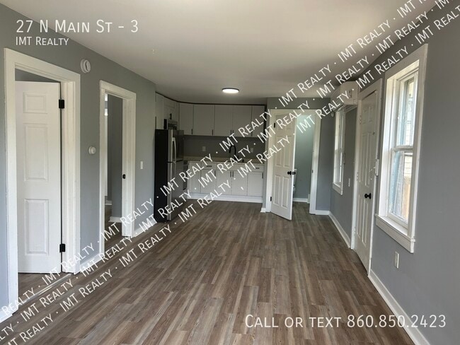 Photo - 27 N Main St Unidad 3