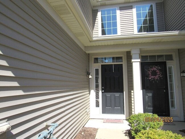 Building Photo - 494 S Jade Ln