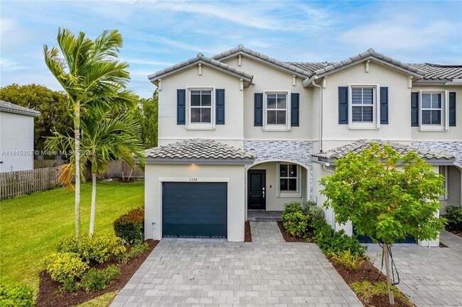Photo - 1336 SE 26th Ter Townhome