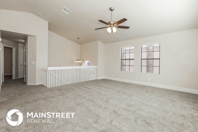 Photo - 921 S Val Vista Dr