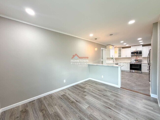 Photo - 1815 Hallmark Dr