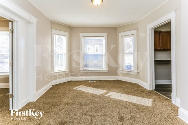 Photo - 202 S Park Ave