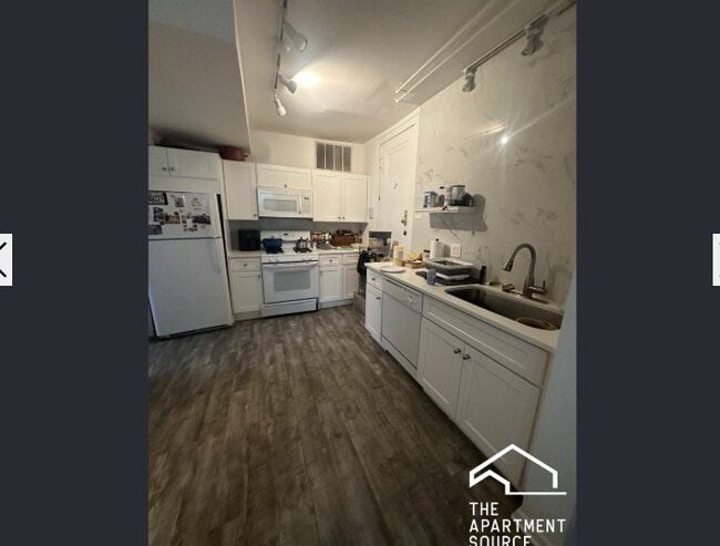 Photo - 2724 W Logan Blvd Unidad G