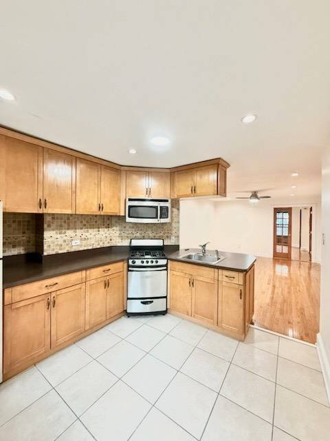 Photo - 481A Quincy St