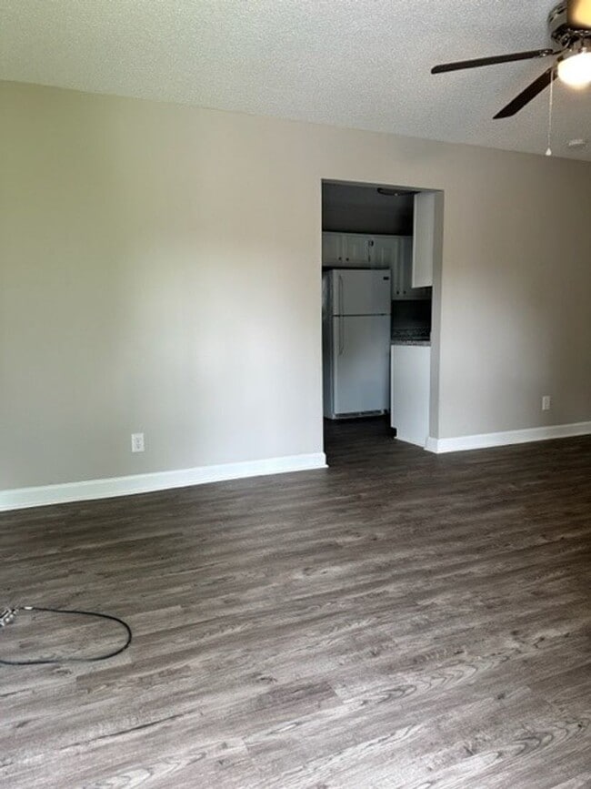 Photo - 216 Colonial Heights Rd