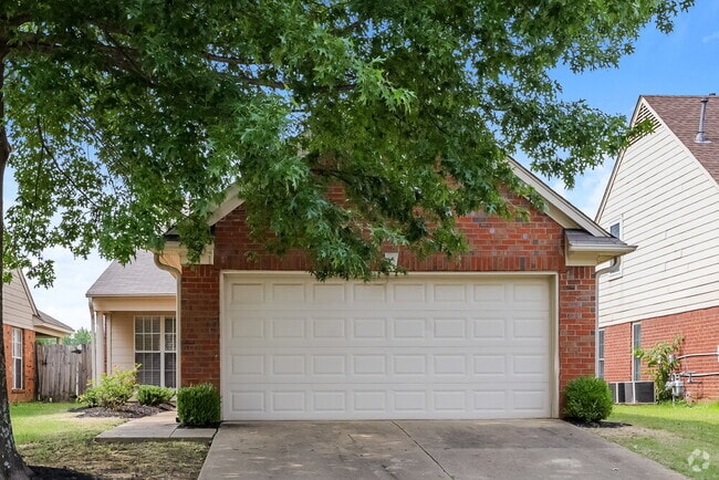 Building Photo - 1614 Central Trails Dr Rental