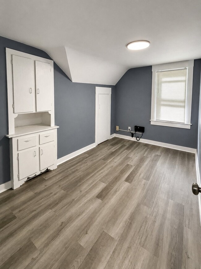 510 Bernon St Unit 3