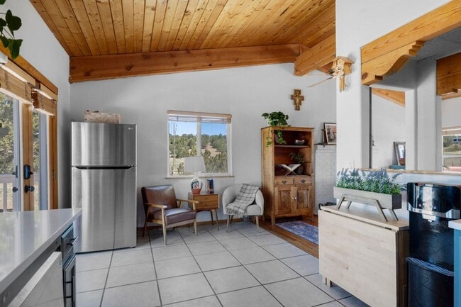 Photo - 3 Bedroom, 2.5 Bathroom Home in Edgewood, NM