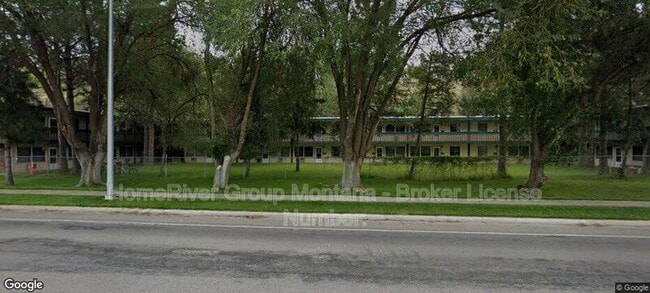 Building Photo - 707 SW Higgins Ave Unit Apt 111