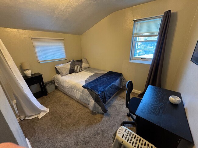 Photo - 1513 1st St W Unit 1