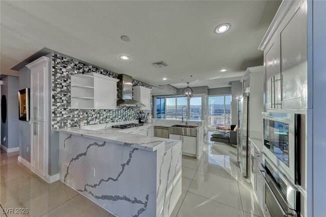 Building Photo - 4575 Dean Martin Dr Unit 1912 Rental