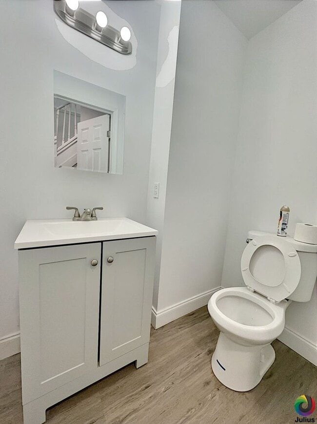 Photo - 911 N Rose St